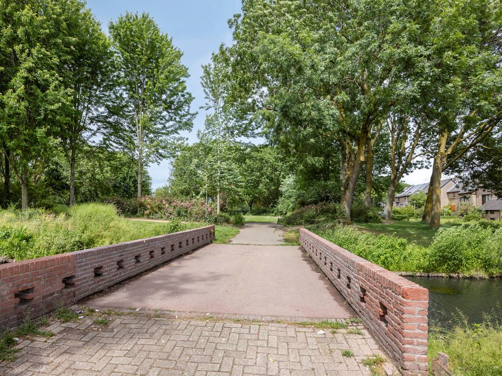 Margrietveld 2, Nieuwerkerk aan den IJssel