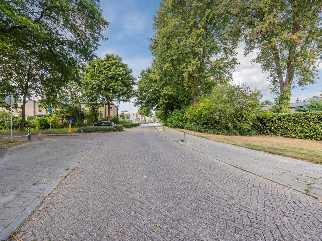 Papendonk 15, Oosterhout
