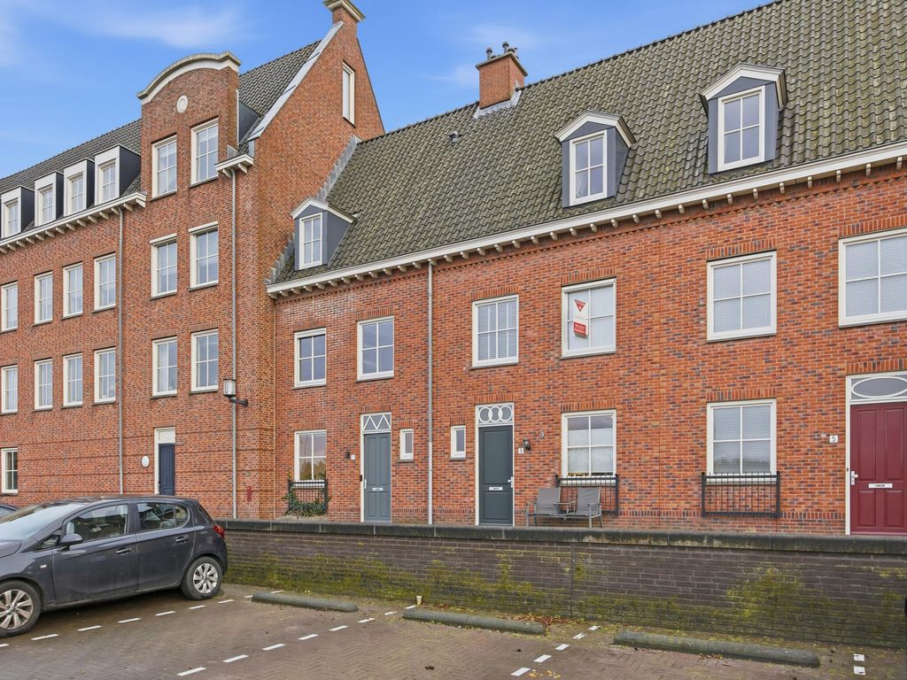 Frederik Hendrik wal 1, Geertruidenberg