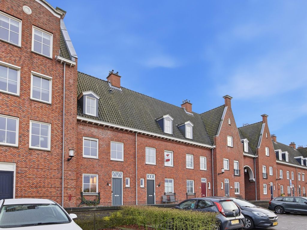 Frederik Hendrik wal 1, Geertruidenberg