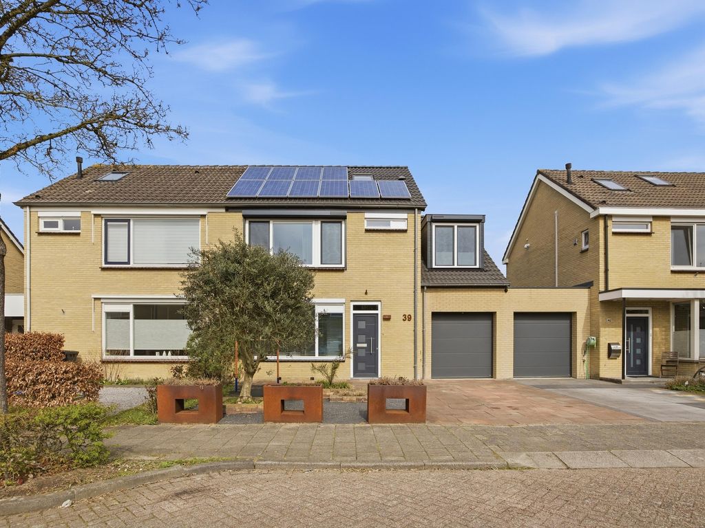 Burgemeester van Grotenhuisstraat 39, Oosterhout