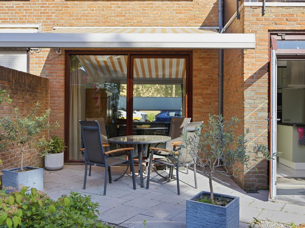Sirius 40, Oosterhout