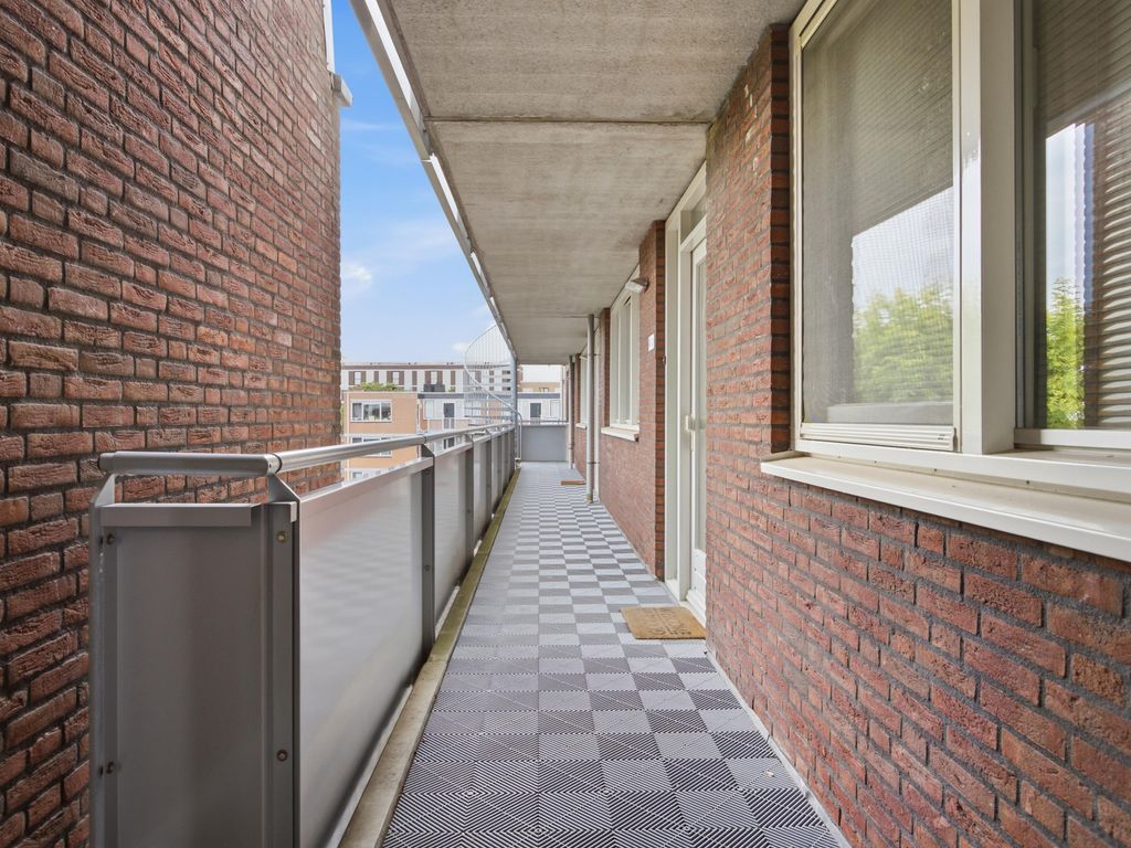 Middellaan 460D22, Breda