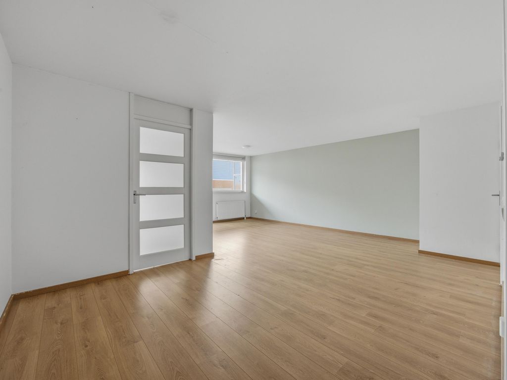 Middellaan 460D22, Breda