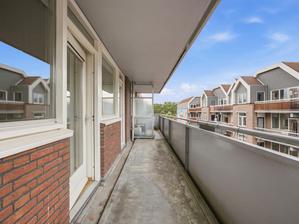 Middellaan 460D22, Breda