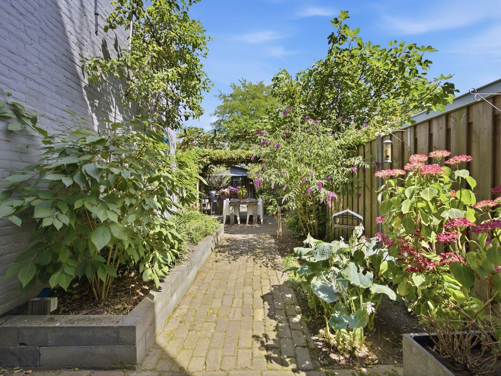 Academiesingel 36, Breda