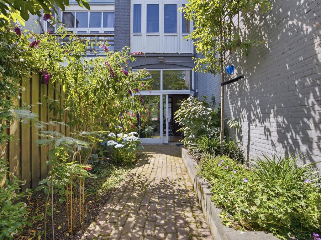 Academiesingel 36, Breda