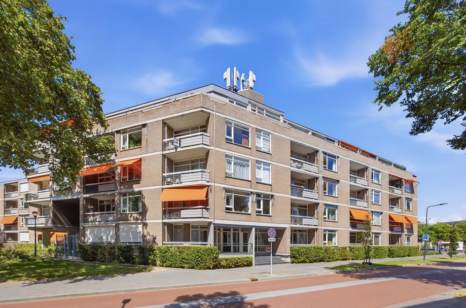 Adriaan van Bergenstraat 96