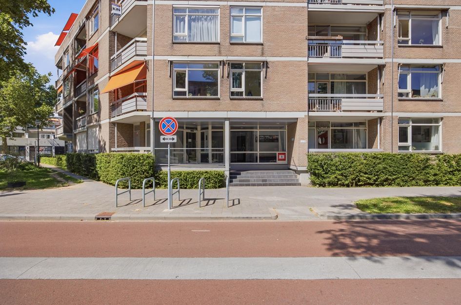 Adriaan van Bergenstraat 96