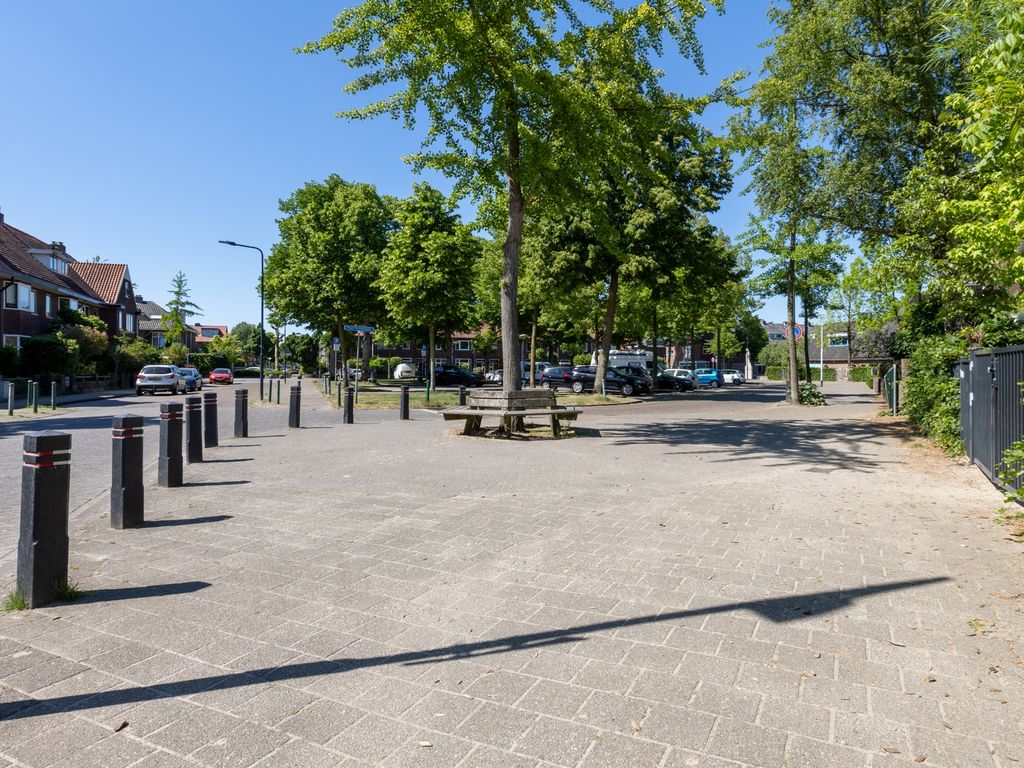 Pastoor Pottersplein 9, Breda