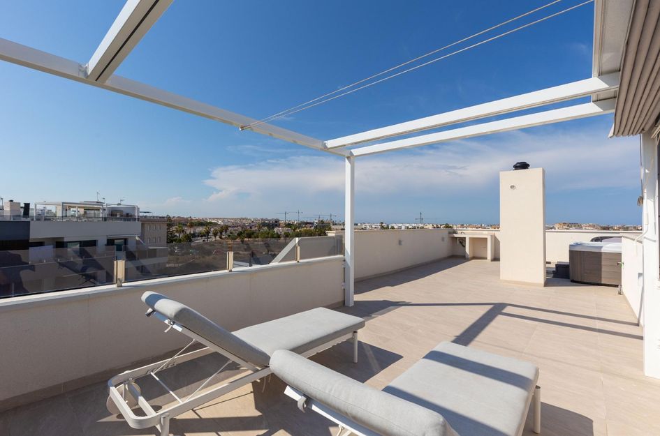 Penthouse in Punta Prima