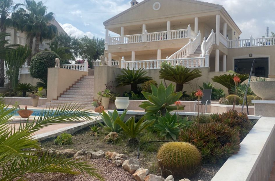 Villa in Castillo de Montemar