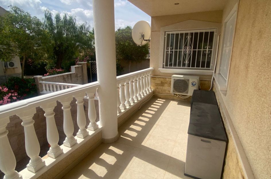 Villa in Castillo de Montemar