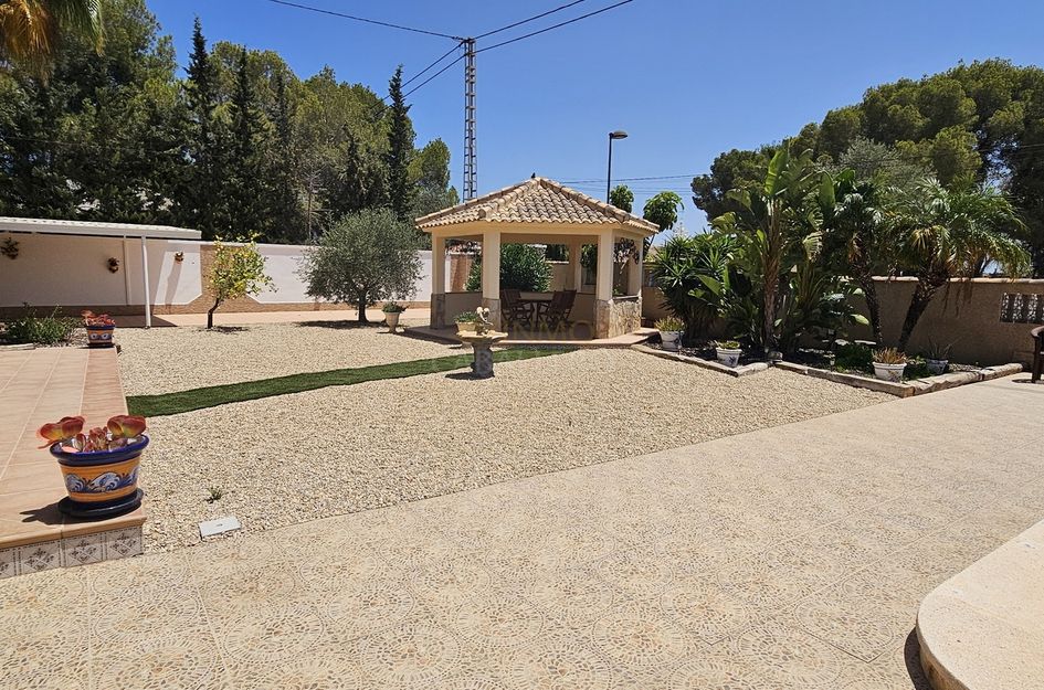 Villa in Pilar de la Horadada