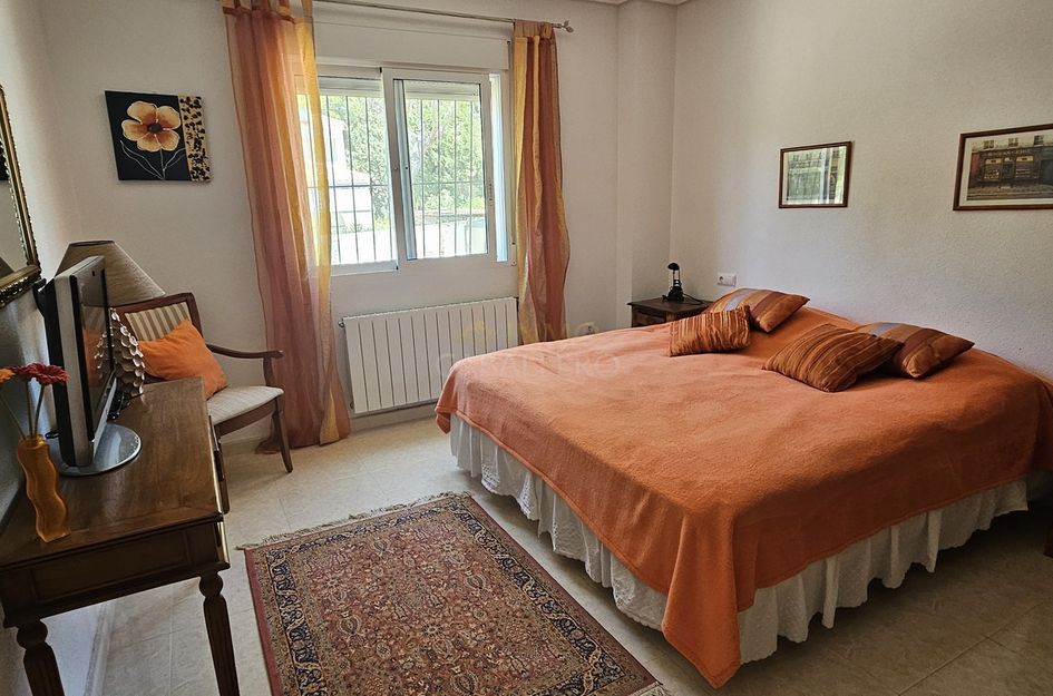 Villa in Pilar de la Horadada