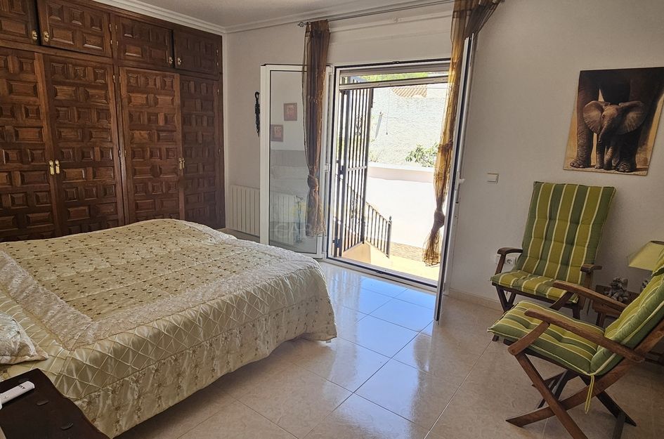 Villa in Pilar de la Horadada