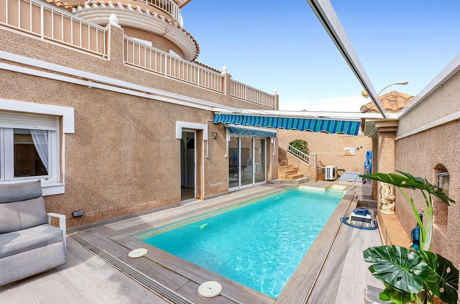 Villa in Punta Prima