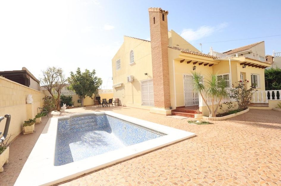 Villa in Playa Flamenca