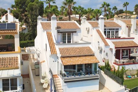Villa in Villamartin
