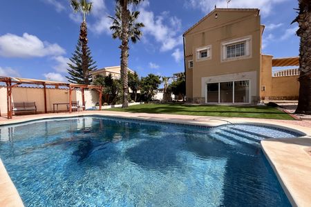 Villa in La Zenia