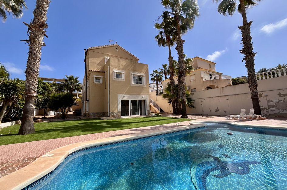 Villa in La Zenia