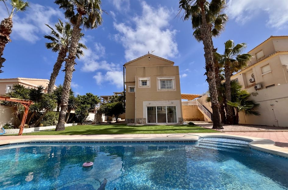Villa in La Zenia