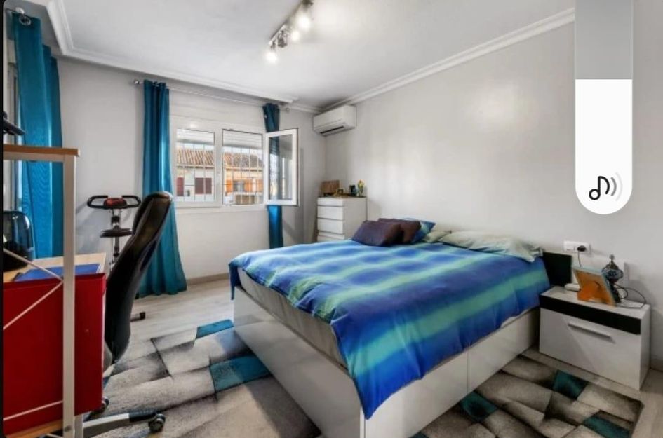 Halfvrijstaand in Torrevieja