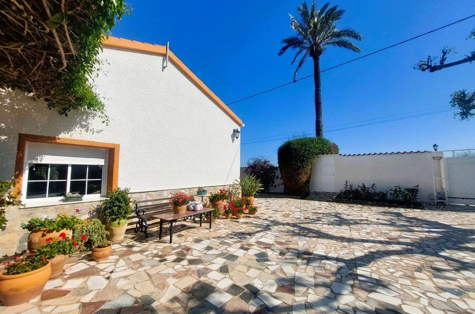 Finca in La Marina