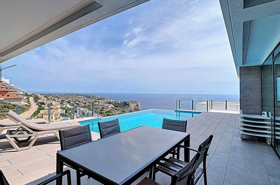 Villa in Cumbre del Sol