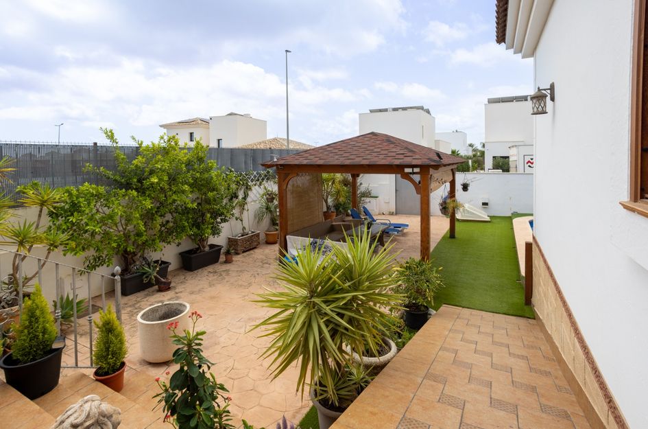 Villa in La Herrada