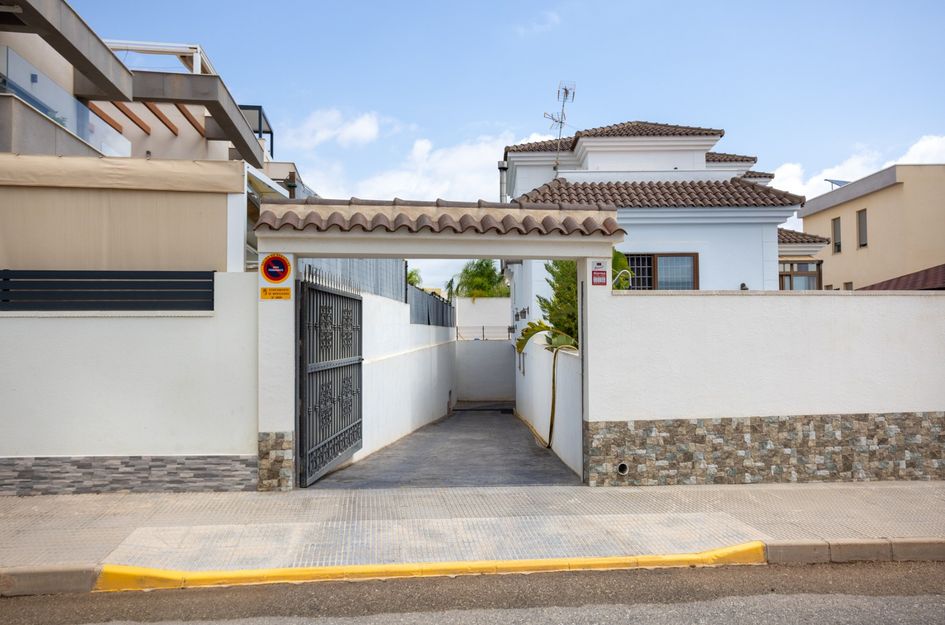 Villa in La Herrada