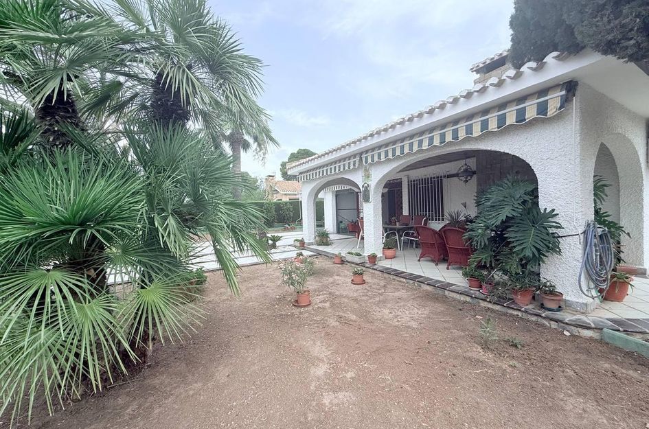 Villa in Dehesa de Campoamor