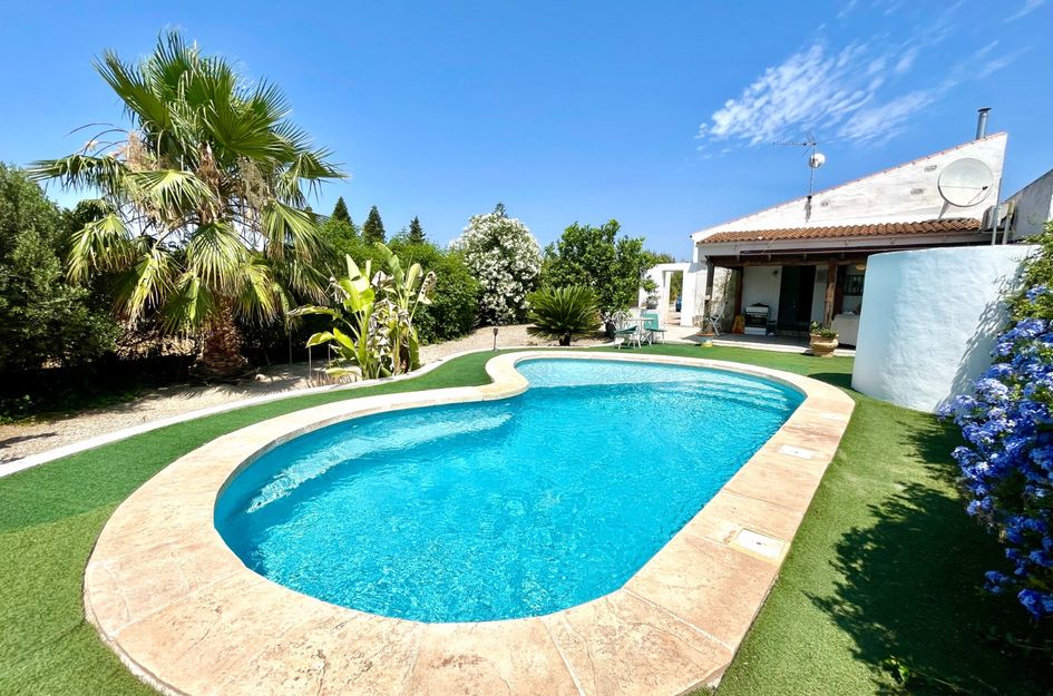 Villa in Daya Nueva