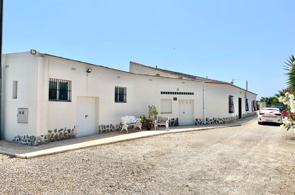 Villa in Daya Nueva