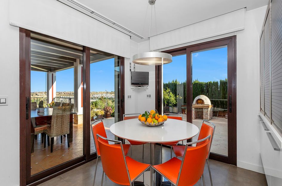 Villa in Castillo de Montemar