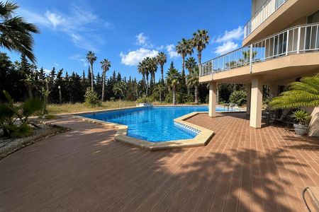 Villa in Quesada