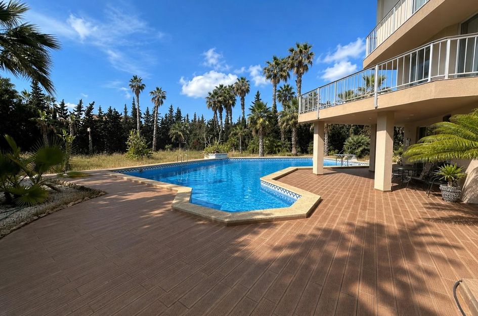 Villa in Quesada