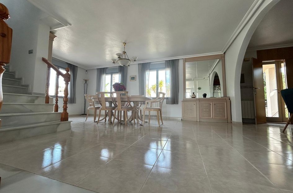 Villa in Quesada