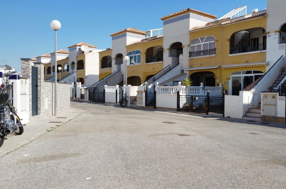 Halfvrijstaand in Torrevieja