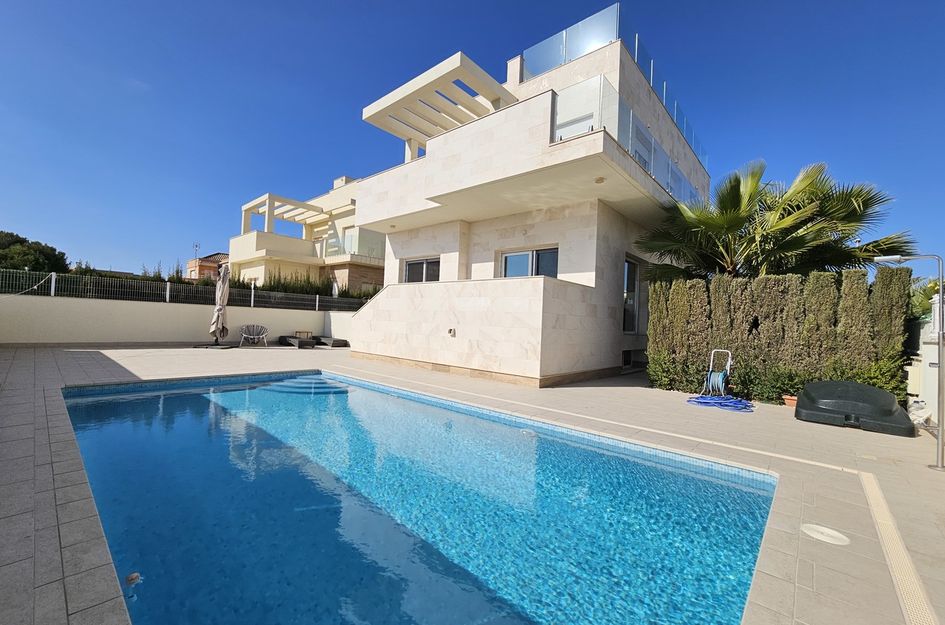 Villa in La Zenia