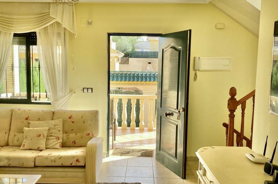 Halfvrijstaand in Villamartin