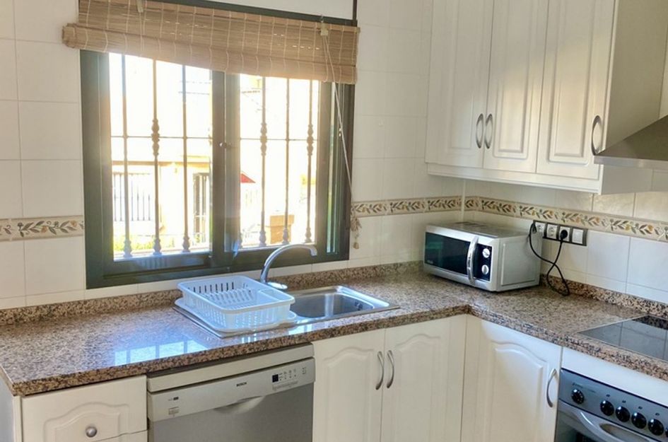 Halfvrijstaand in Villamartin