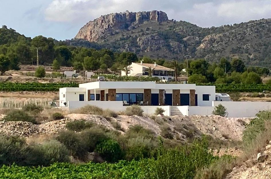 Villa in El Pinós