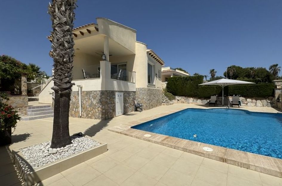 Villa in Campoamor R-5
