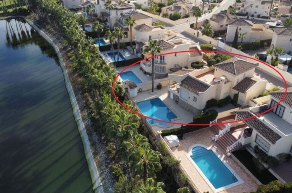Villa in Campoamor R-5