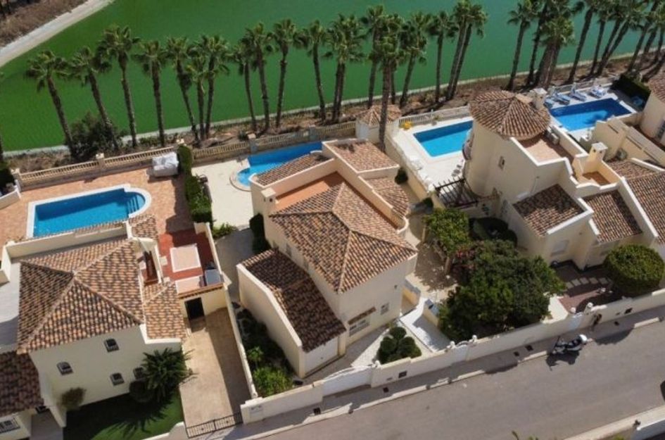 Villa in Campoamor R-5