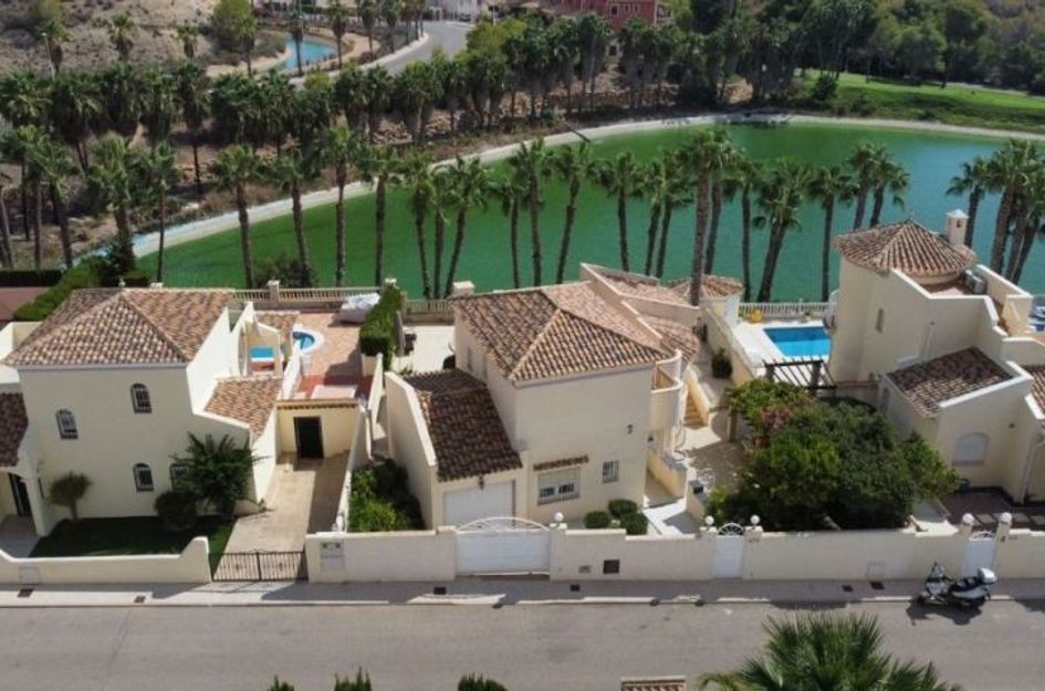Villa in Campoamor R-5