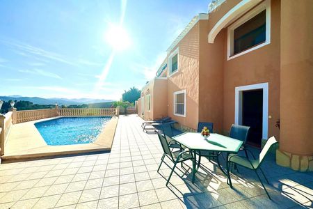 Villa in Montgo-Toscamar