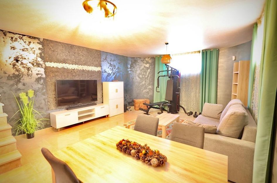 Villa in San Miguel de Salinas