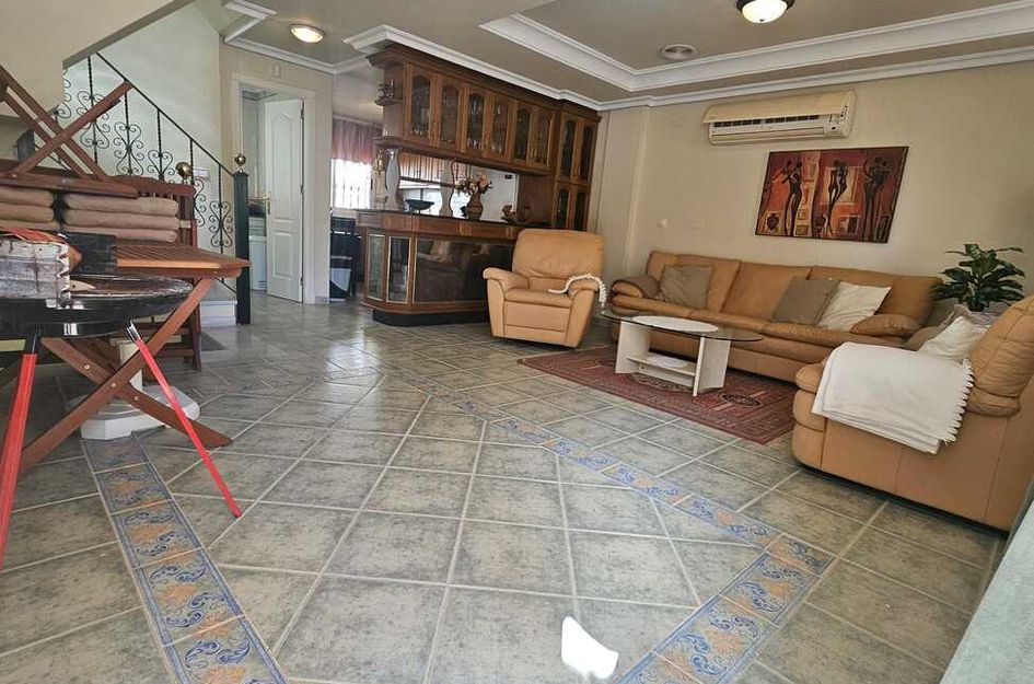 Villa in Guardamar del Segura